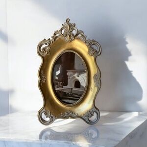 Ornate gold picture frame antique style for 4”x6” photo